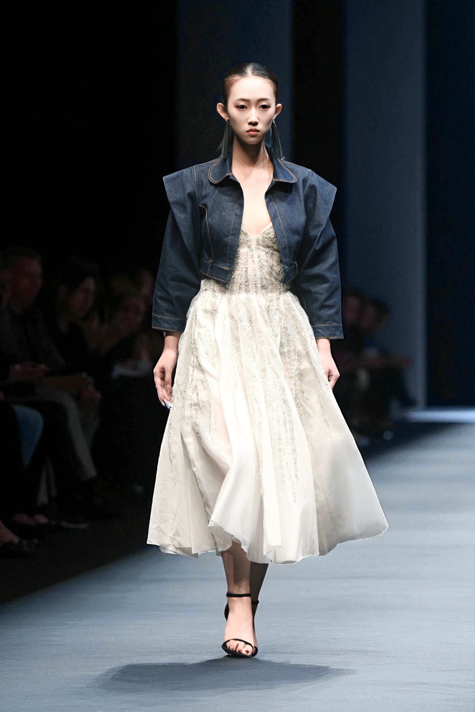 Look 4